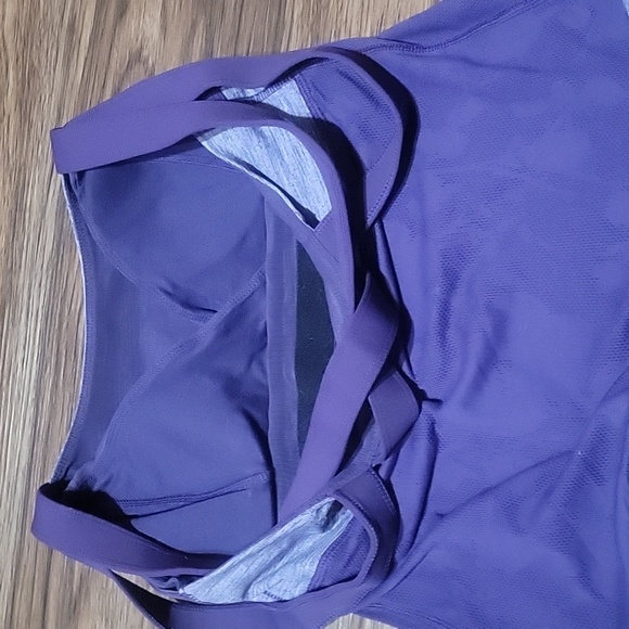 Lululemon Chaturanga Tank in purple womans size Medium - Picture 9 of 9